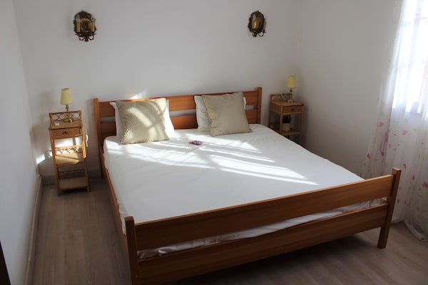 Foto van Villa in Provence met Zwembad en Uitzicht - Vakantiehuis in Saint-Antonin-du-Var - BedRoom