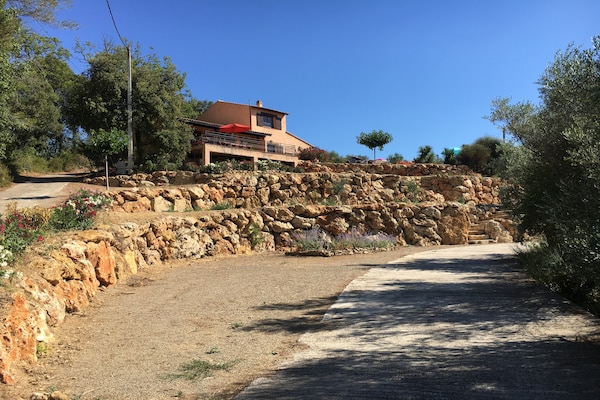 Foto van Villa in Provence met Zwembad en Uitzicht - Vakantiehuis in Saint-Antonin-du-Var - ExteriorSummer
