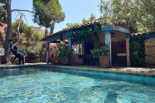 Foto van Villa in Martigues bij Middellandse Zee - Vakantiehuis in Martigues - PoolOfHouse