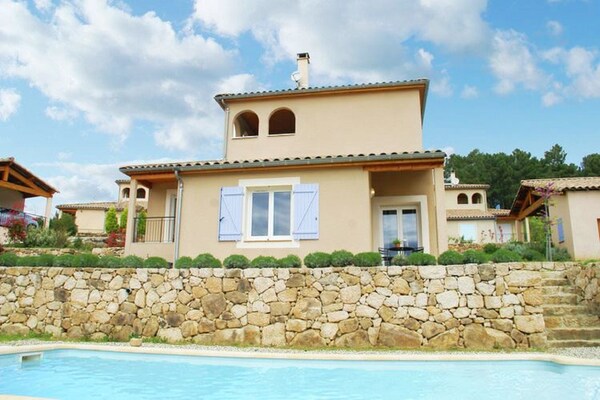 Foto van Rustige villa in Joyeuse - Vakantiehuis in Joyeuse - ExteriorSummer