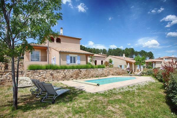 Foto van Rustige villa in Joyeuse - Vakantiehuis in Joyeuse - ExteriorSummer