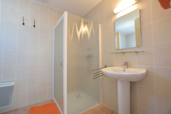 Foto van Rustige villa in Joyeuse - Vakantiehuis in Joyeuse - BathRoom