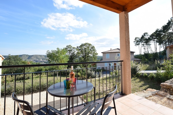 Foto van Rustige villa in Joyeuse - Vakantiehuis in Joyeuse - TerraceBalcony