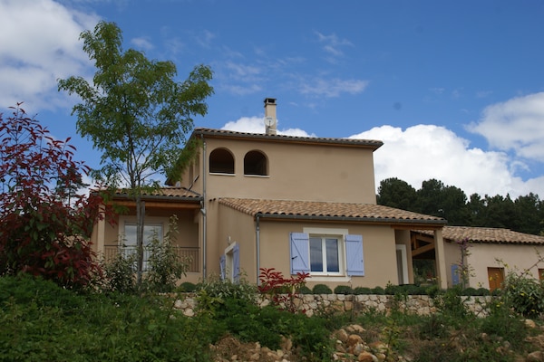 Foto van Rustige villa in Joyeuse - Vakantiehuis in Joyeuse - ExteriorSummer