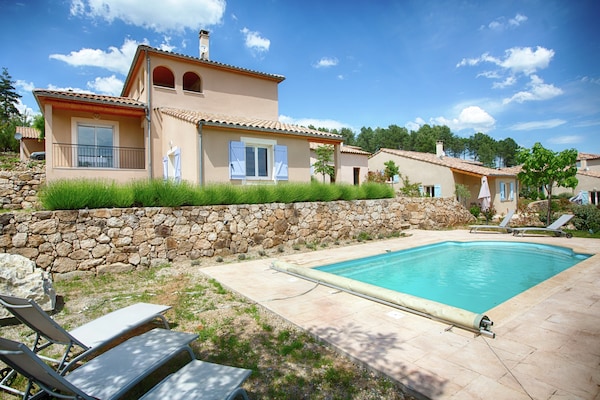 Foto van Rustige villa in Joyeuse - Vakantiehuis in Joyeuse - ExteriorSummer