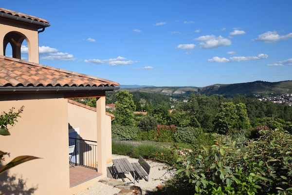 Foto van Rustige villa in Joyeuse - Vakantiehuis in Joyeuse - ViewSummer