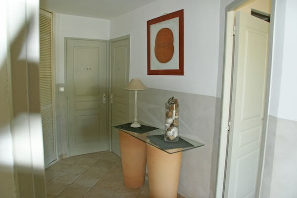Foto van Villa in Reillanne met Zwembad - Vakantiehuis in Reillanne - Landing