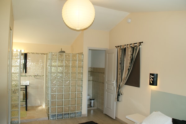 Foto van Villa in Reillanne met Zwembad - Vakantiehuis in Reillanne - BathRoom