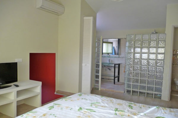 Foto van Villa in Reillanne met Zwembad - Vakantiehuis in Reillanne - BathRoom