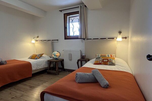 Foto van Vakantiehuis met sauna, Saint-Sauveur - Vakantiehuis in Saint-Sauveur - BedRoom