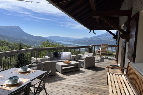 Foto van Vakantiehuis met sauna, Saint-Sauveur - Vakantiehuis in Saint-Sauveur - TerraceBalcony