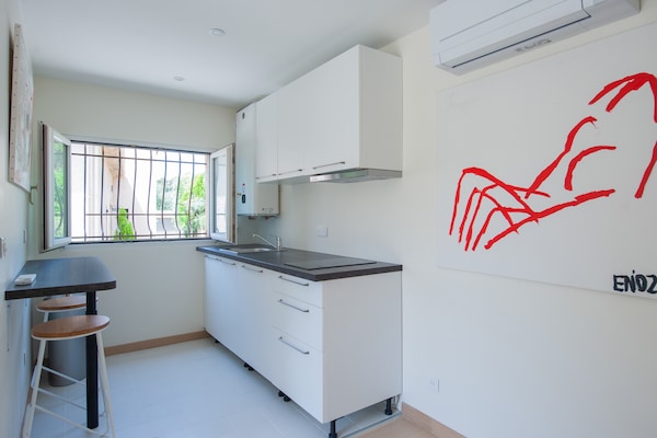 Foto van Villa met zeezicht en zwembad - Vakantiehuis in Vallauris - Kitchen
