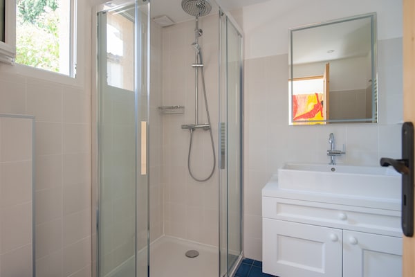 Foto van Villa met zeezicht en zwembad - Vakantiehuis in Vallauris - BathRoom