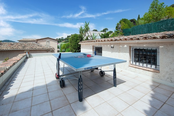 Foto van Villa met zeezicht en zwembad - Vakantiehuis in Vallauris - Facilities