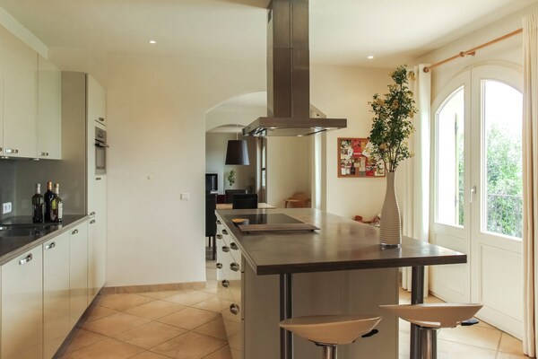 Foto van Elegante villa met zwembad, Cabris - Vakantiehuis in Cabris - Kitchen