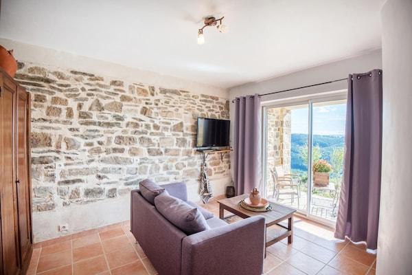 Foto van Verborgen toevluchtsoord in Chassiers - Vakantiehuis in Chassiers - LivingRoom