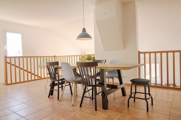 Foto van Villa op de heuvel met zwembad, Joyeuse - Vakantiehuis in Joyeuse - DiningRoom