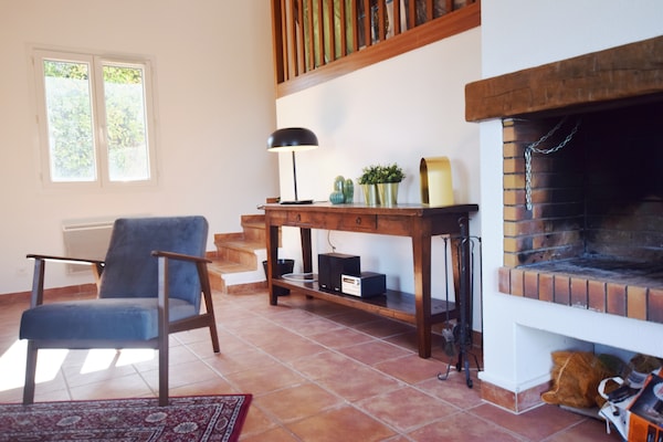 Foto van Villa op de heuvel met zwembad, Joyeuse - Vakantiehuis in Joyeuse - LivingRoom