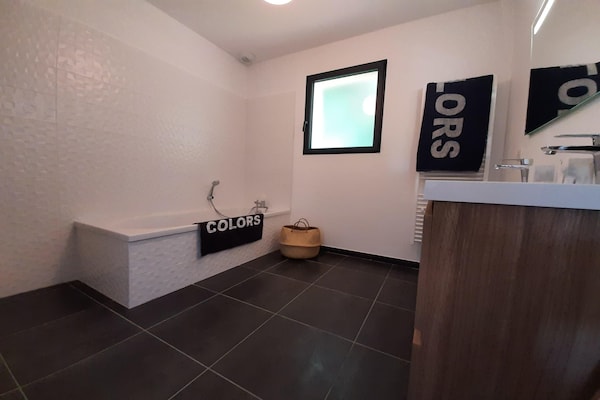 Foto van Elegante villa in Sainte Valière - Vakantiehuis in SAINTE VALIERE - BathRoom