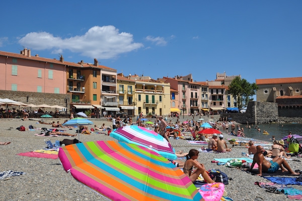 Foto van Royale villa met verwarmbaar zwembad met super glijbaan tussen strand en meer - AreaSummer20KM