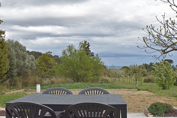 Foto van Rustige villa met zwembad - Vakantiehuis in Lézignan-Corbières - ViewSummer