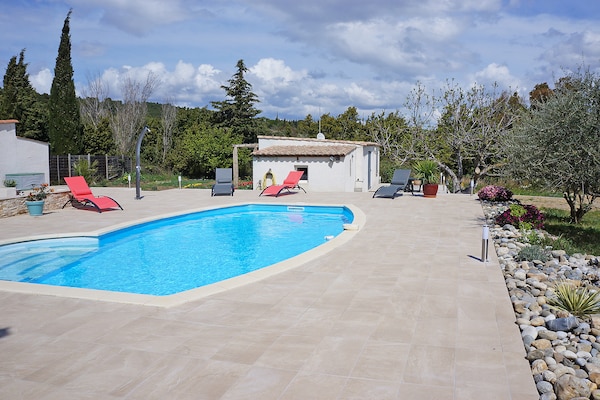 Foto van Rustige villa met zwembad - Vakantiehuis in Lézignan-Corbières - ExteriorSummer