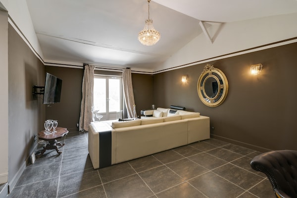 Foto van Schitterend château bij het Canal du Midi - Vakantiehuis in La Bastide D'anjou - LivingRoom