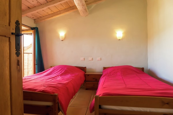 Foto van Zonnige ontsnapping naar sereniteit - Vakantiehuis in Fraissé-Des-Corbieres - BedRoom