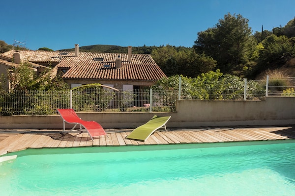 Foto van Zonnige ontsnapping naar sereniteit - Vakantiehuis in Fraissé-Des-Corbieres - ExteriorSummer