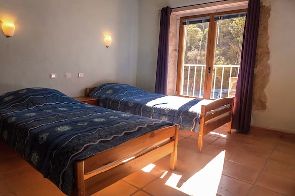 Foto van Zonnige ontsnapping naar sereniteit - Vakantiehuis in Fraissé-Des-Corbieres - BedRoom