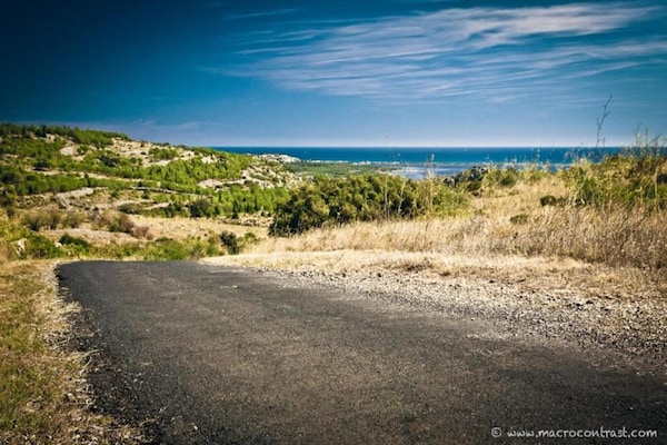 Foto van Zonnige ontsnapping naar sereniteit - Vakantiehuis in Fraissé-Des-Corbieres - AreaSummer20KM