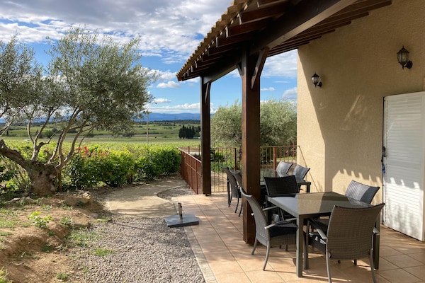 Foto van Gezellige villa met zwembad - Vakantiehuis in Montbrun-des-Corbières - TerraceBalcony