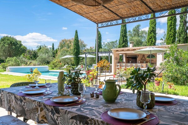 Foto van Grote familievilla in Arles met zwembad - Vakantiehuis in Arles - BedRoom