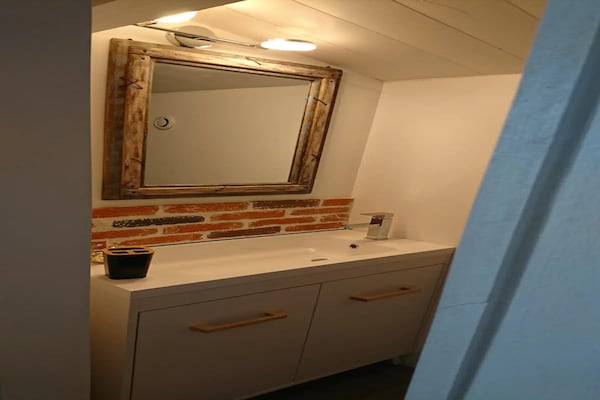 Foto van Villa in Nuaillé-d'Aunis met sauna, bubbelbad en barbecue - BathRoom