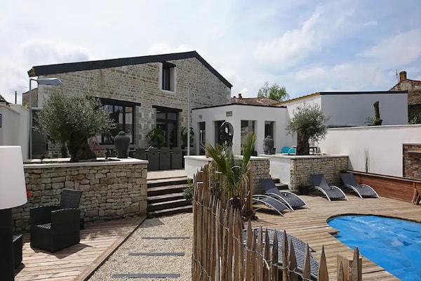 Foto van Villa in Nuaillé-d'Aunis met privézwembad - Vakantiehuis in Nuaillé-d'Aunis - TerraceBalcony