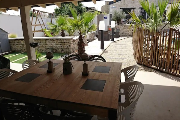 Foto van Villa in Nuaillé-d'Aunis met privézwembad - Vakantiehuis in Nuaillé-d'Aunis - TerraceBalcony
