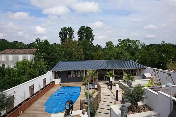 Foto van Villa in Nuaillé-d'Aunis met privézwembad - Vakantiehuis in Nuaillé-d'Aunis - GardenSummer