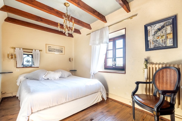 Foto van Stenen huis met zwembad en tuin - Vakantiehuis in Altillac - BedRoom