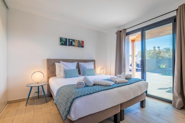 Foto van Verblijf in Lecci met verwarmd zwembad - Vakantiehuis in Porto-Vecchio - BedRoom