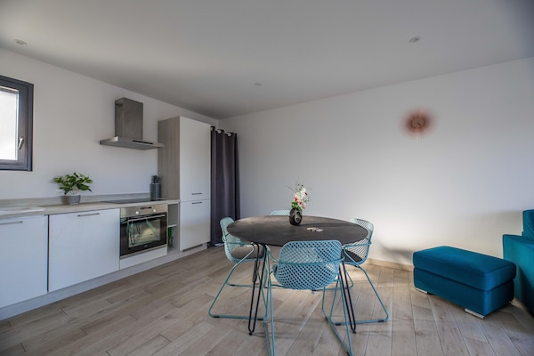 Foto van Verblijf in Lecci met verwarmd zwembad - Vakantiehuis in Porto-Vecchio - DiningRoom