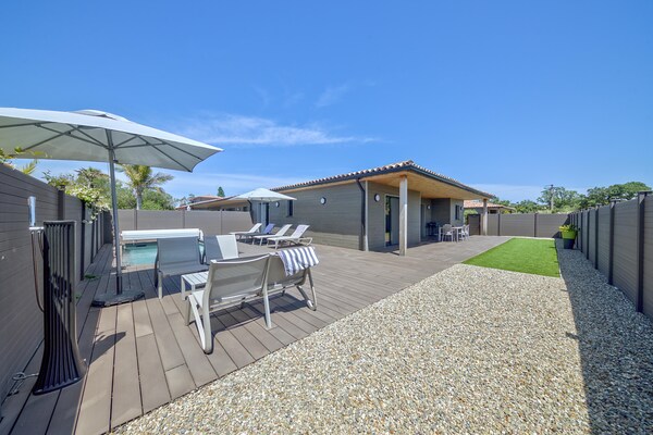 Foto van Verblijf in Lecci met verwarmd zwembad - Vakantiehuis in Porto-Vecchio - TerraceBalcony