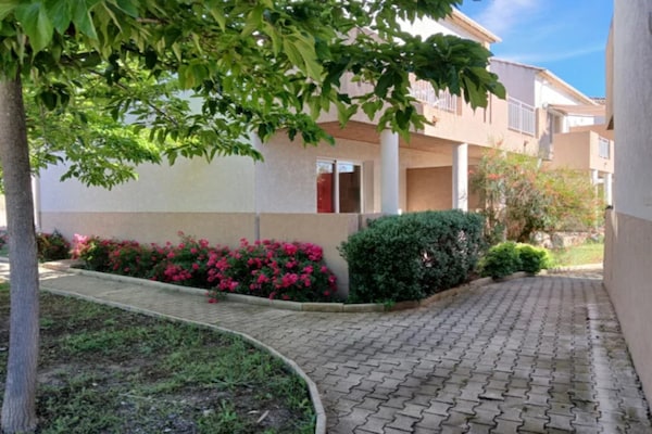 Foto van Appartement op Corsica met zwembad voor 4 personen - ExteriorSummer