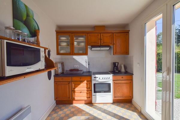 Foto van Paviljoenverblijf in de Dordogne - Vakantiehuis in St. Medard D'excideuil - Kitchen