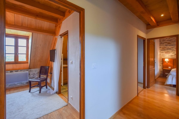 Foto van Elegante villa op historisch domein - Vakantiehuis in St. Medard D'excideuil - Landing