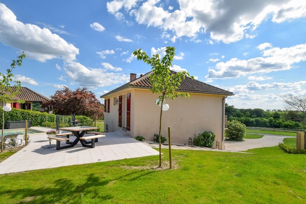 Foto van Vakantiehuis in het hart van de Périgord. - Vakantiehuis in Saint-Médard-d’Excideuil - GardenSummer