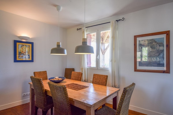 Foto van Verblijf op Domaine Saint-Médard - Vakantiehuis in St. Medard D'excideuil - DiningRoom