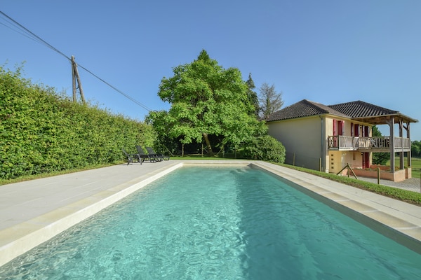 Foto van Verblijf op Domaine Saint-Médard - Vakantiehuis in St. Medard D'excideuil - PoolOfHouse