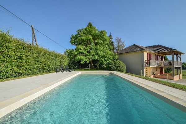 Foto van Verblijf op Domaine Saint-Médard - Vakantiehuis in St. Medard D'excideuil - PoolOfHouse
