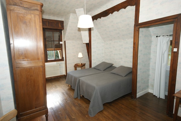 Foto van Elegant herenhuisverblijf in Belvès - Vakantiehuis in Belves - BedRoom