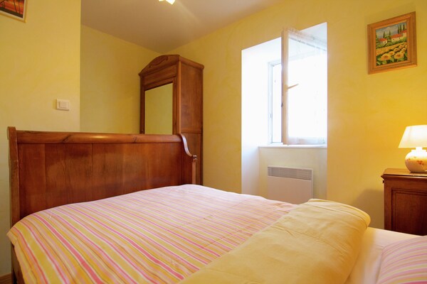 Foto van Prachtig vakantiehuis vlakbij meer en bos - Vakantiehuis in Savignac-Ledrier - BedRoom